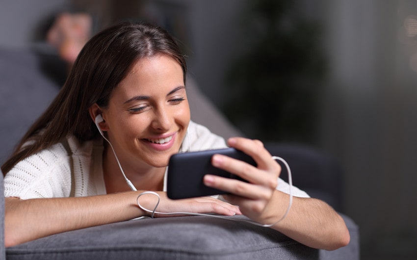 Why Some Lyric Videos Work Better Without Audio