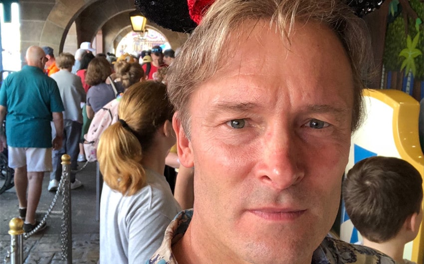 lonnie quinn wife age