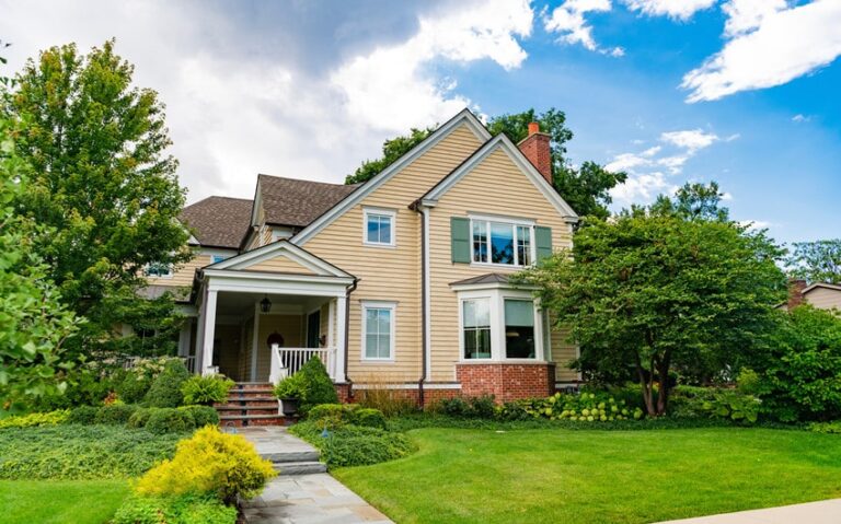 Layout Adjustments That Help Listings Feel Bigger